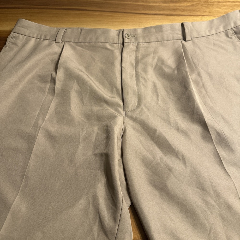 Nike Dri Fit Golf Shorts Men's 46 3TG 3EG Stretch Standard Fit Beige 10" Inseam